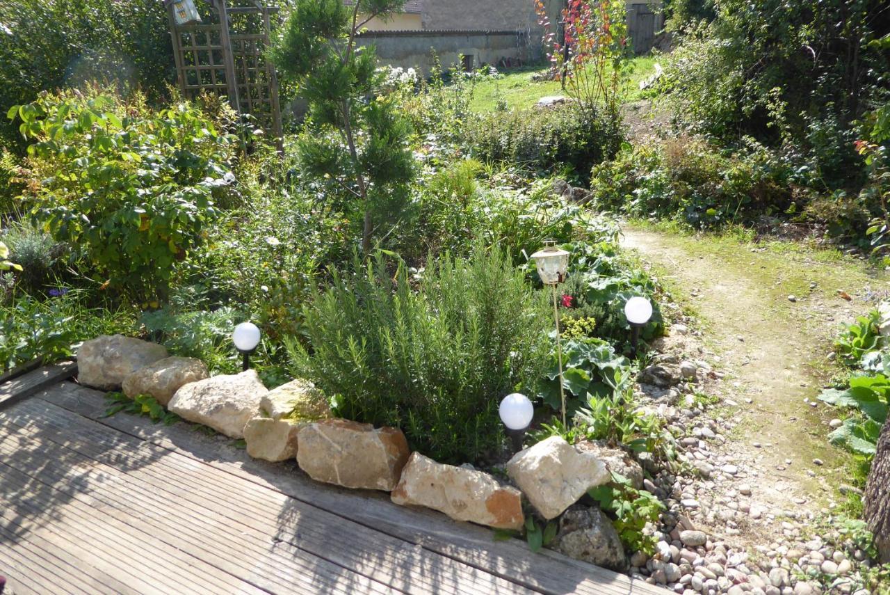Dans Un Jardin Villa Apremont-la-Foret ภายนอก รูปภาพ